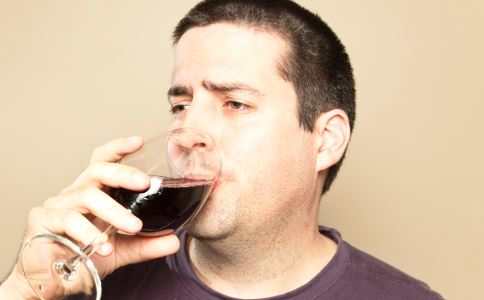 泉州男子阴囊潮湿怎么治疗 中医有妙招(图3) 阴囊潮湿怎么办 阴囊潮湿怎么治疗 阴囊潮湿的原因有哪些